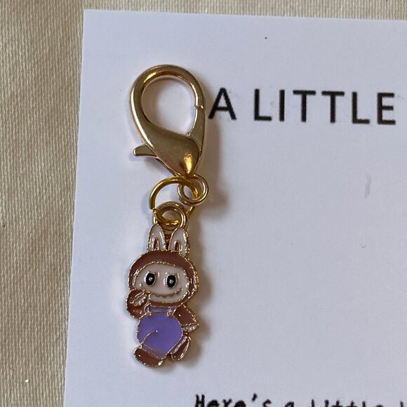 Labubu Little Hug Note & Zipper Pulls X 5 😍 - Picture 5 of 11